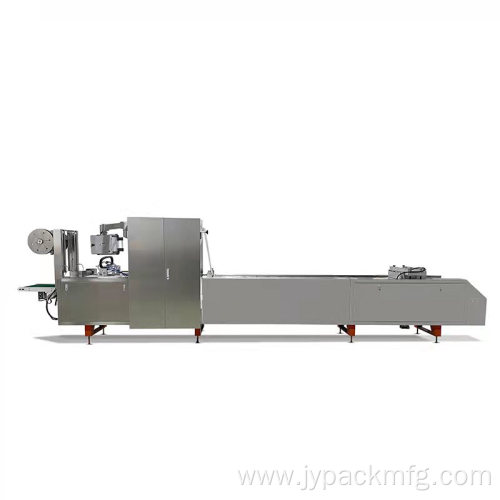 High speed medical syringe packing machine